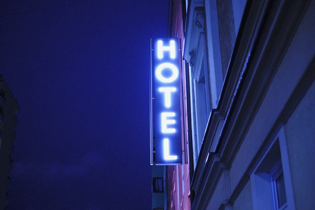 découvrez notre sélection des meilleurs hôtels pour un séjour inoubliable. que vous cherchiez un hôtel de luxe, un charmant boutique-hôtel ou une option économique, trouvez celui qui répond à vos besoins pour un confort optimal. réservez dès maintenant et profitez de tarifs exclusifs!