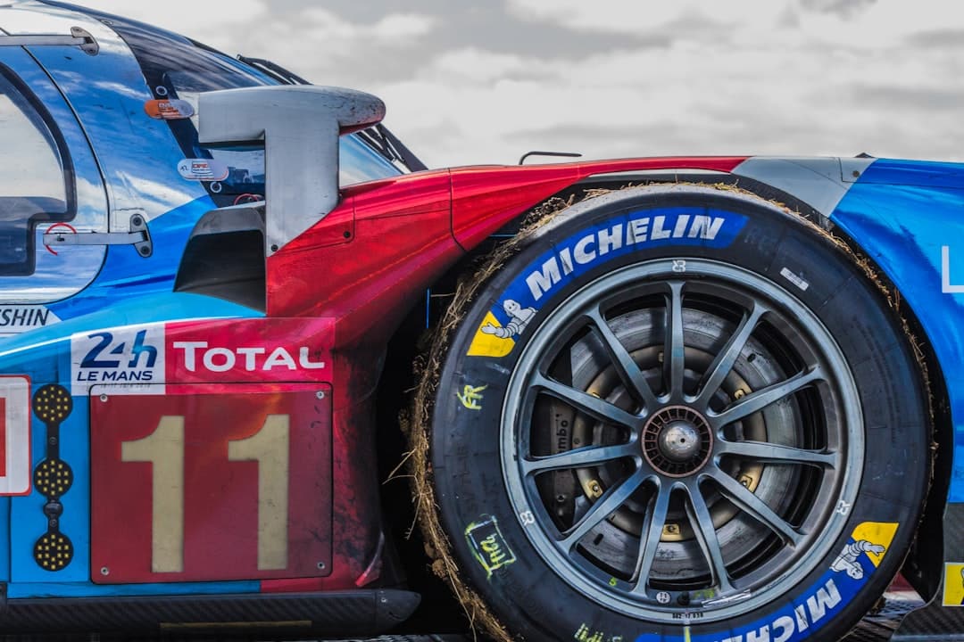 découvrez l'univers de michelin, le leader mondial des pneus et des guides touristiques. explorez nos innovations en matière de sécurité routière, performance et durabilité, tout en planifiant vos voyages avec les fameuses recommandations michelin.
