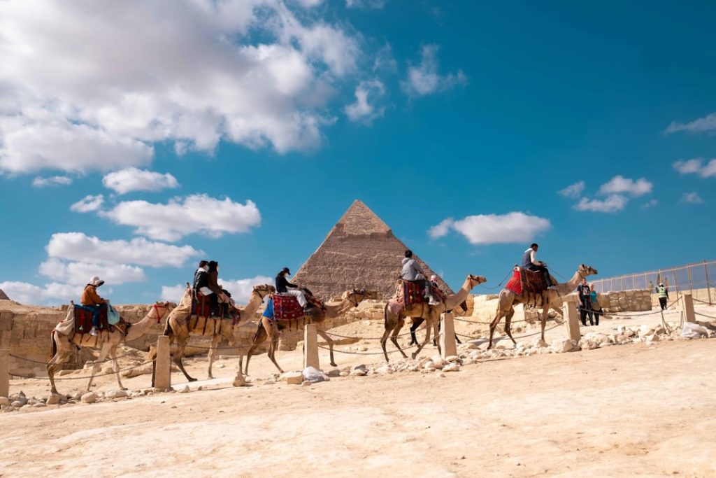 découvrez nos conseils et informations à jour pour voyager en toute sécurité en égypte. préparez votre séjour en connaissant les règles, précautions et recommandations essentielles pour profiter sereinement de votre voyage en égypte.