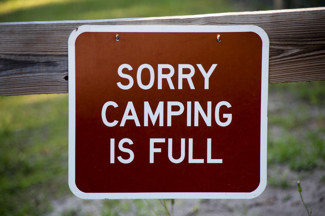 découvrez l'aventure ultime avec notre guide complet pour un voyage en camping-car (rv trip). explorez des paysages époustouflants, des itinéraires inoubliables et des conseils pratiques pour profiter pleinement de votre escapade sur la route. que vous soyez un novice ou un vétéran du voyage en rv, ce guide est conçu pour rendre votre expérience mémorable.