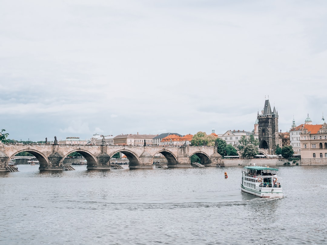 découvrez les plus belles destinations d'europe, des conseils pratiques pour voyager, des idées d'itinéraires et les incontournables pour profiter pleinement de votre voyage en europe.