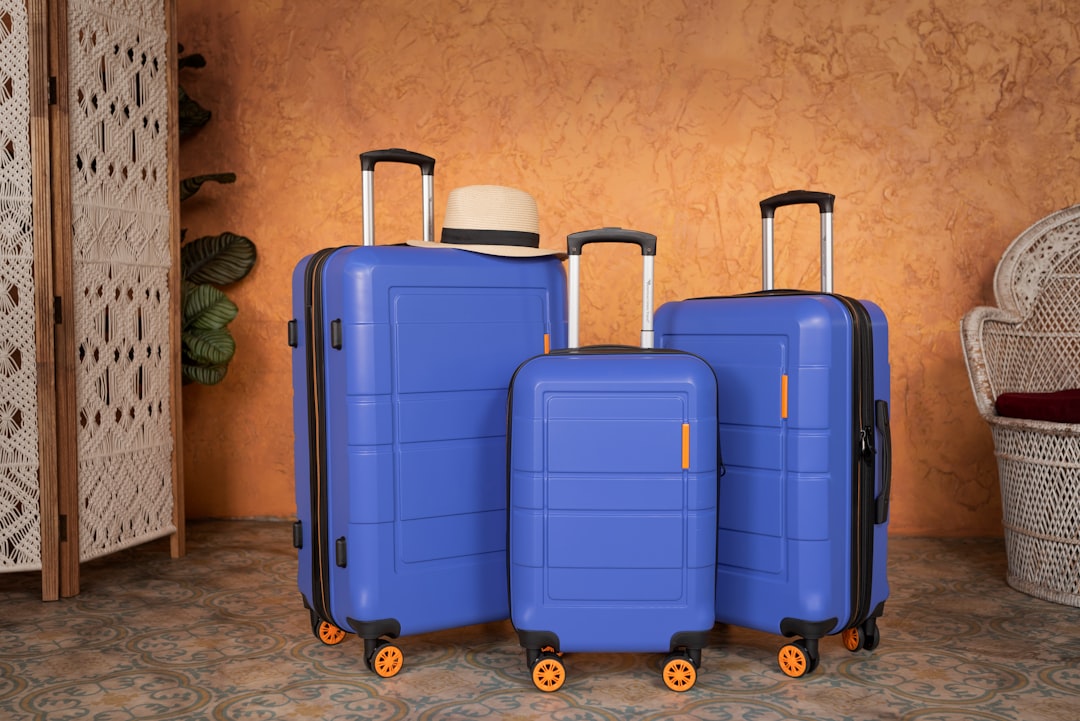 découvrez notre sélection de bagages pratiques, élégants et durables pour tous vos voyages. trouvez la valise ou le sac idéal pour partir sereinement, quel que soit votre style d’aventure.